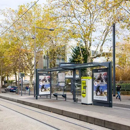 アパートホテル Neoresid Trefilerie 3*